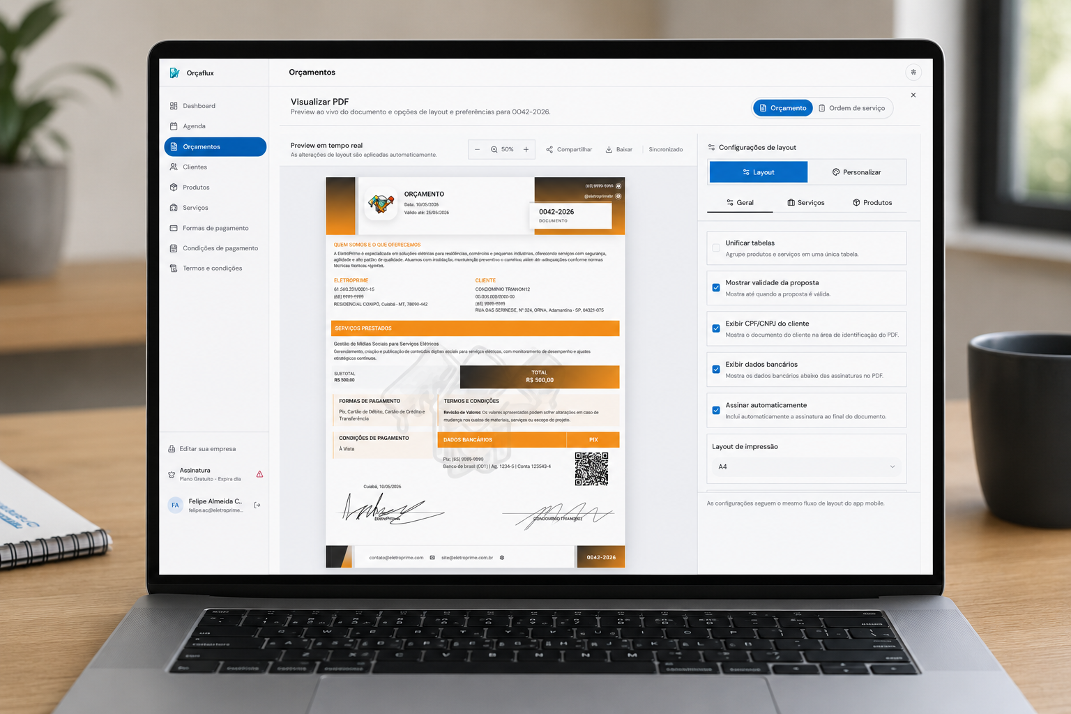 Mockup notebook do Orçalize para orçamentos profissionais